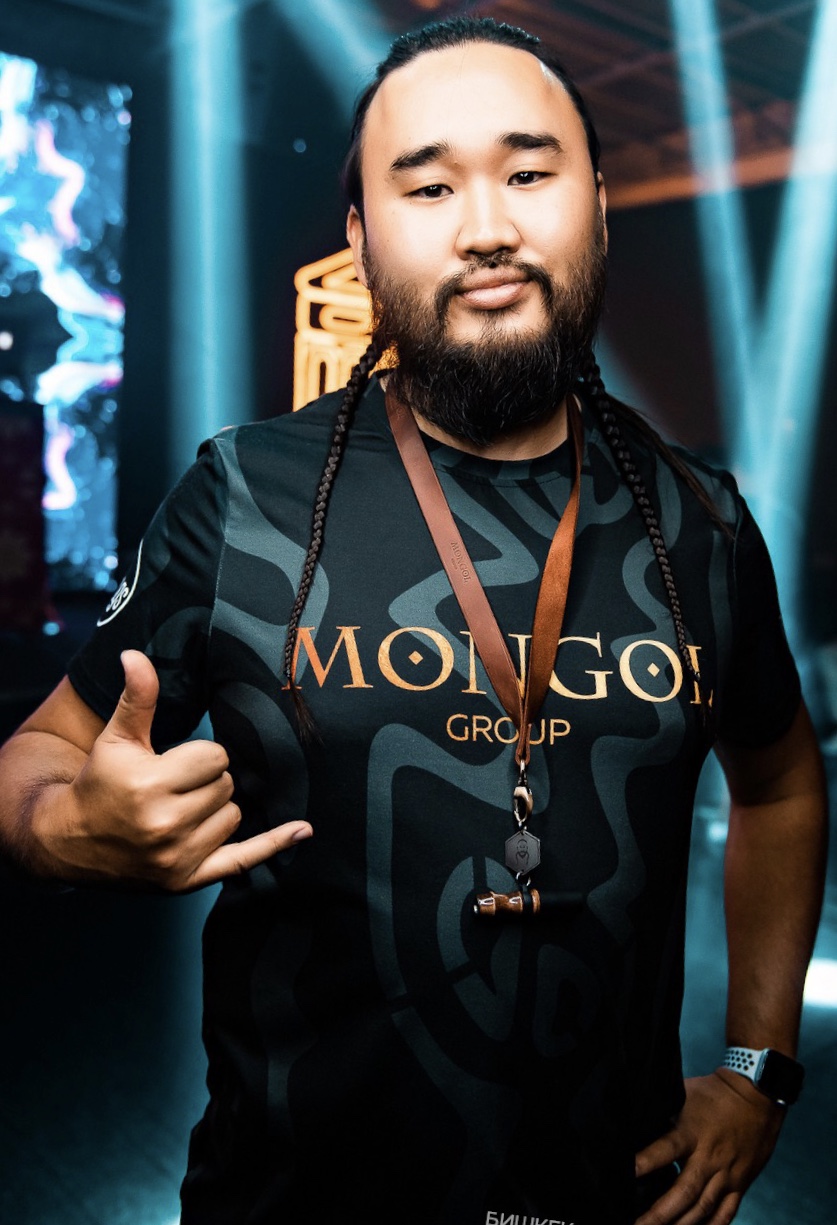 Self-branding: Urmat Mongol